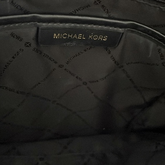 Michael Kors Rhea Zip Black Medium
Leather Backpack - Picture 4 of 4